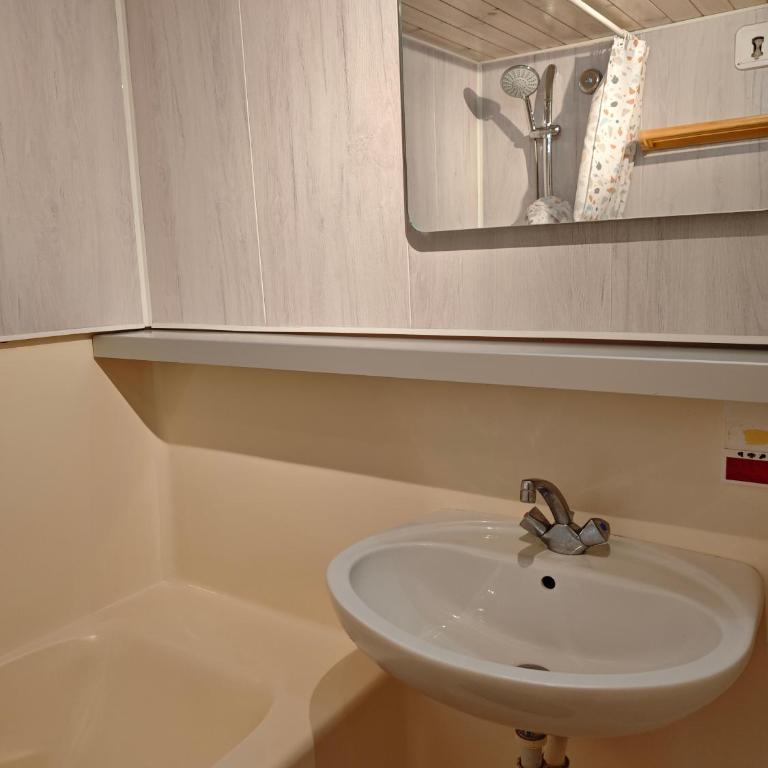 Arc 1800 résidence la nova - Two-Bedroom Apartment - 16