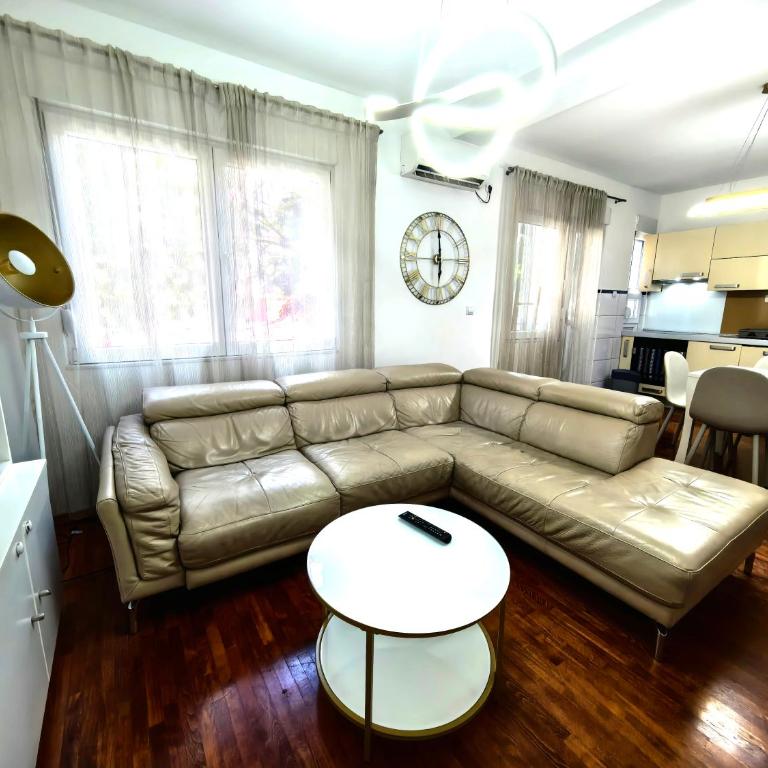 Luxury apartment Podgorica - Three-Bedroom Apartment - 8