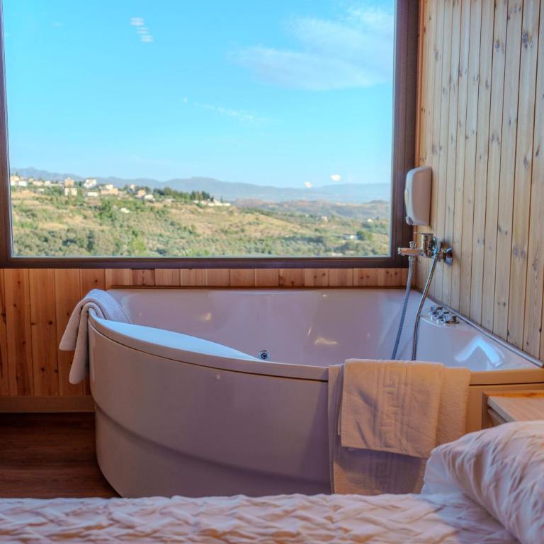 La Luna del sur B&B - Deluxe Suite with Spa Bath - 10