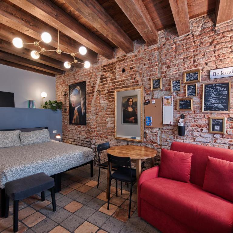 Storico alloggio fronte piazza in Borgo Portello - Appartamento con 1 Camera da Letto - 15