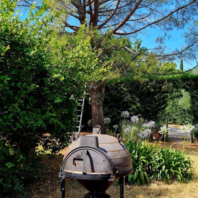 Villa d'antiquaire Heure bleue - 160 m2 Suites et Jardin à 10 mn à pied du centre d'Uzès - Villa - 33