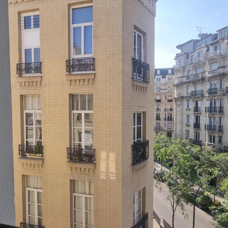 Charmant studio proche de la Tour Eiffel - Appartement 1 Chambre - 9
