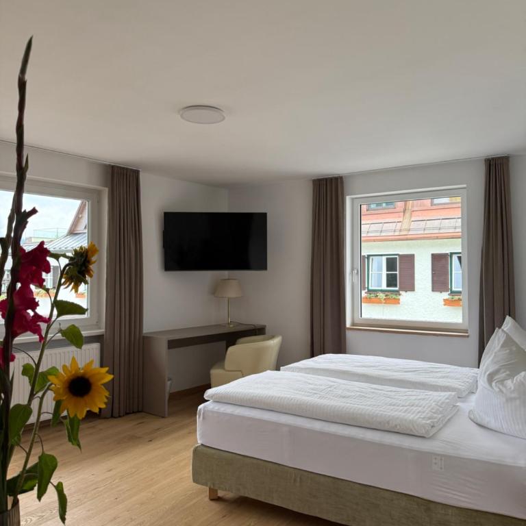 Seehotel Lilly - Familienzimmer mit Seeblick - 4