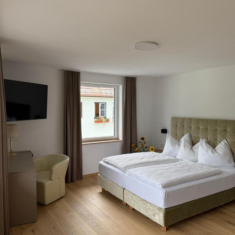 Seehotel Lilly - Familienzimmer mit Seeblick - 2
