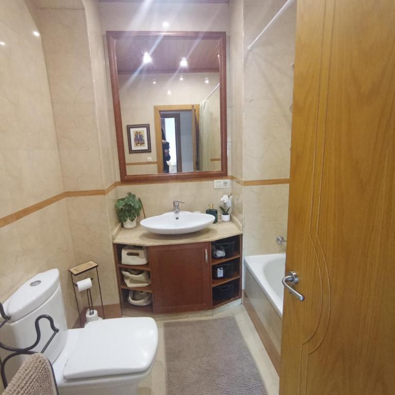 Piso Urzaiz en pleno centro de Vigo con Parking incluido - Apartment - 7
