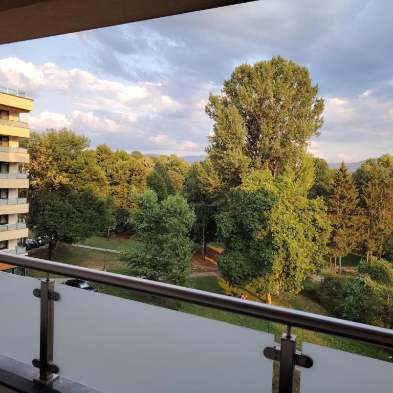 Green View Sarajevo - Modern Apartment Ilidza - Two-Bedroom Apartment - 1