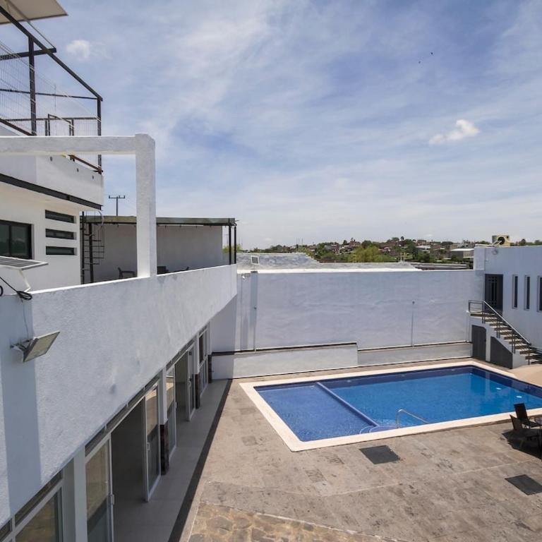 Coyula Getaway Relax, Fun & Private Pool - Three-Bedroom House - 14