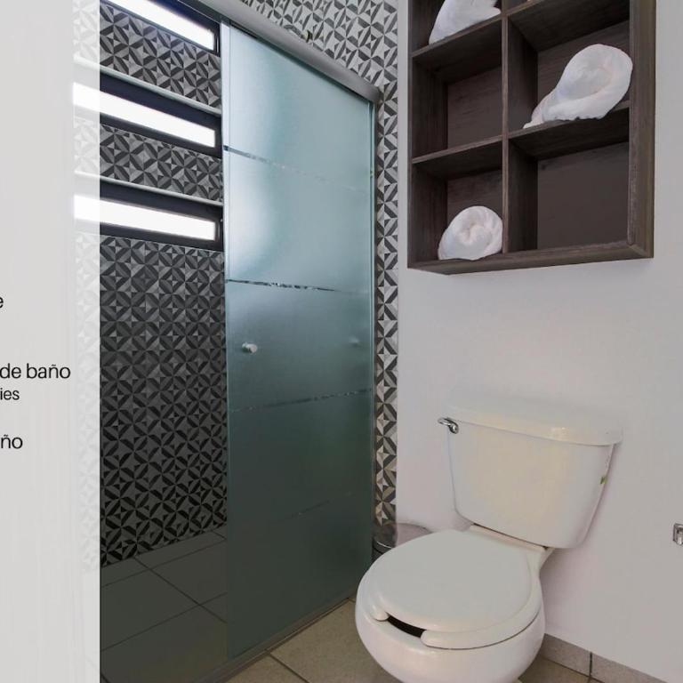 Coyula Getaway Relax, Fun & Private Pool - Three-Bedroom House - 25