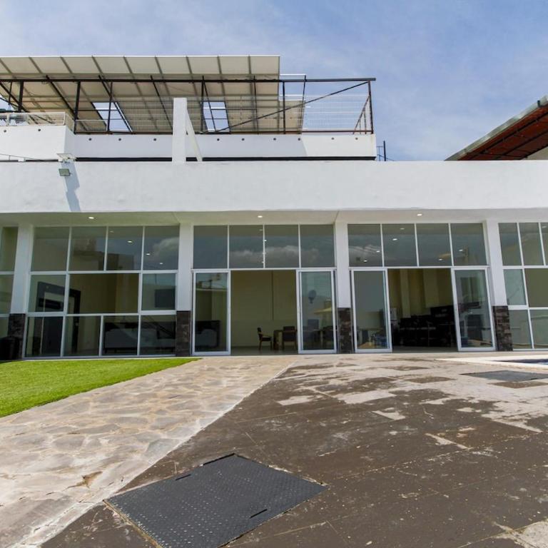 Coyula Getaway Relax, Fun & Private Pool - Three-Bedroom House - 39