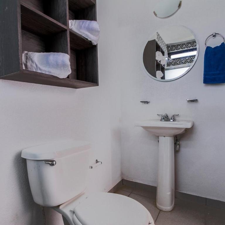 Coyula Getaway Relax, Fun & Private Pool - Three-Bedroom House - 41