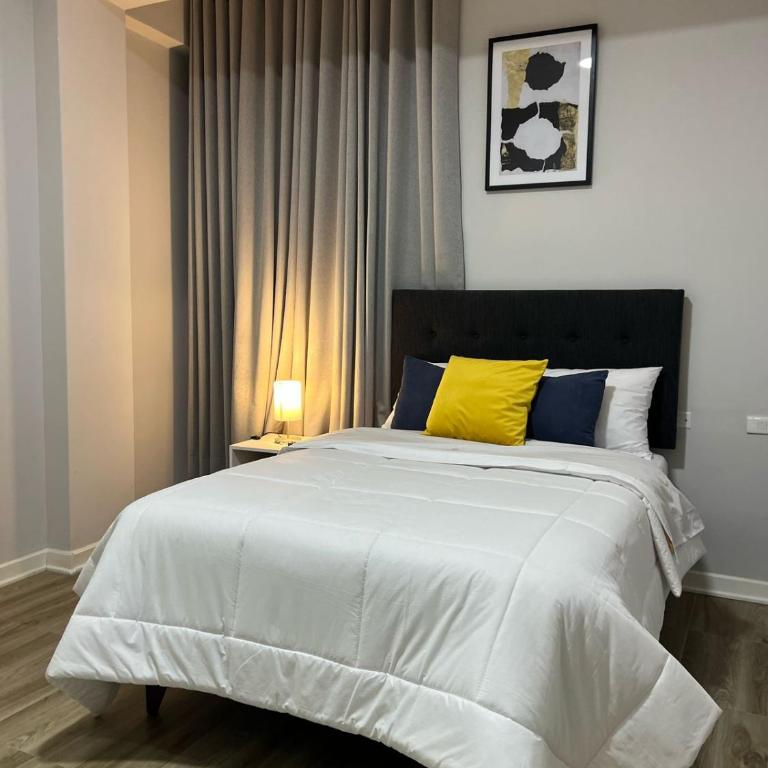 Departamento nuevo, lujoso y espacioso - Two-Bedroom Deluxe Apartment - 2