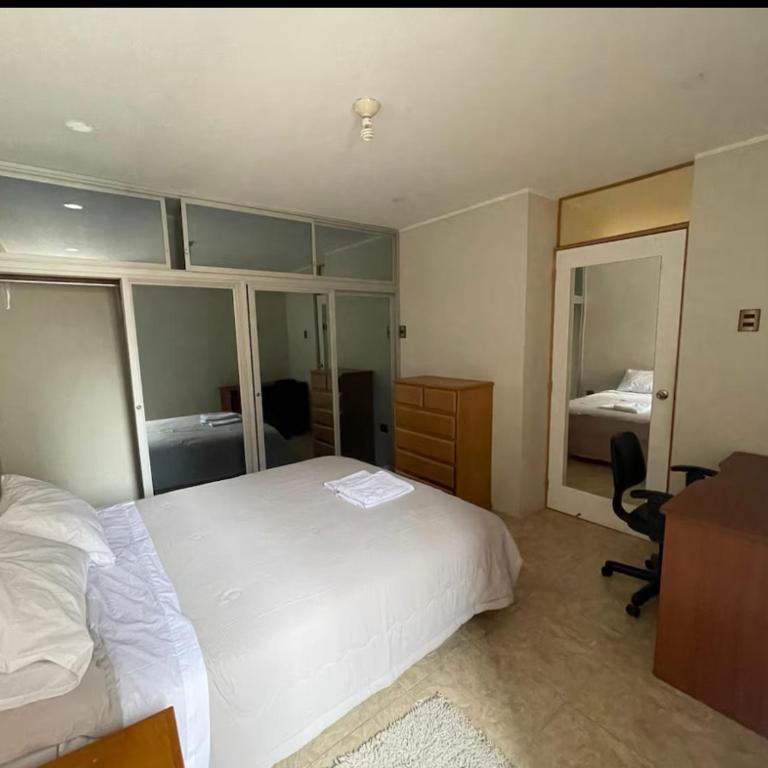 House in Barranco, Hot Tub & Rooftop Cinema, 11 P - Four-Bedroom House - 5
