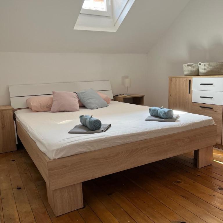 Miran Stan u Srcu Grada - One-Bedroom Apartment - 1