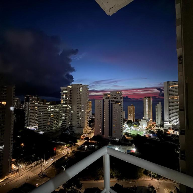 Cartagena Mood ON - Three-Bedroom Apartment - 1