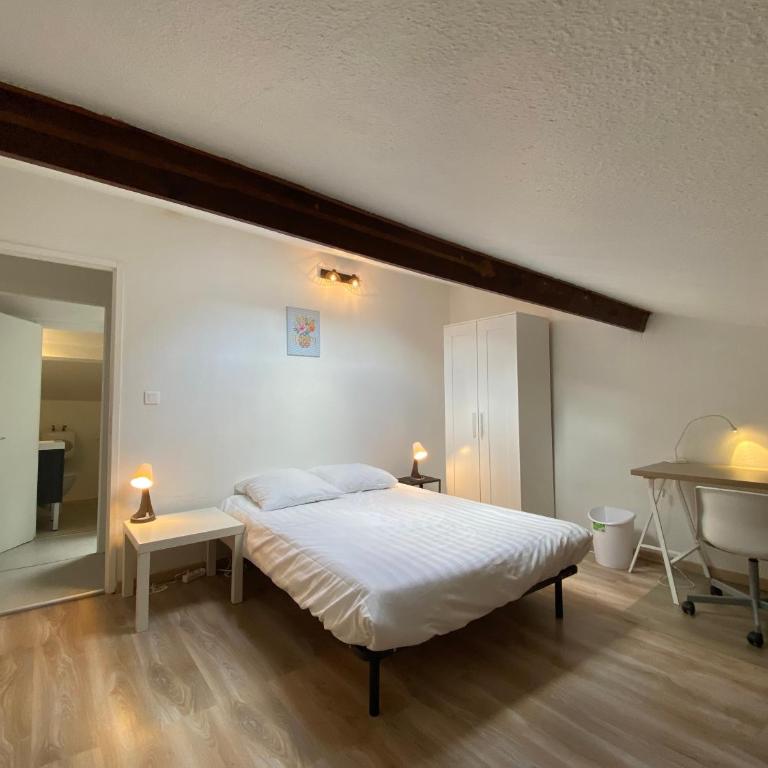 Appart Hotel - Les Cosy De Nancy - Place du marché, proche gare - Appartement 3 Chambres - Étage Supérieur - 2