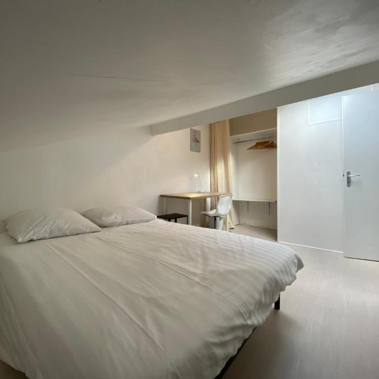 Appart Hotel - Les Cosy De Nancy - Place du marché, proche gare - Appartement 3 Chambres - Étage Supérieur - 4