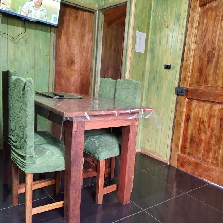 Cabaña acogedora en liquiñe - Two-Bedroom House - 2