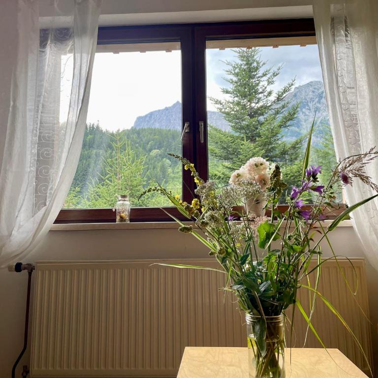 Haus am Erzbach - Ferienwohnung mitten in der Natur - Apartment mit 1 Schlafzimmer - 30