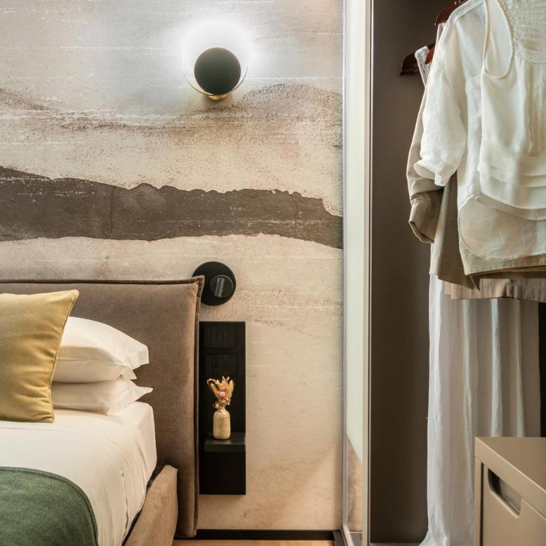 San Giovanni Luxury Rooms - Standard Queen Room - 3
