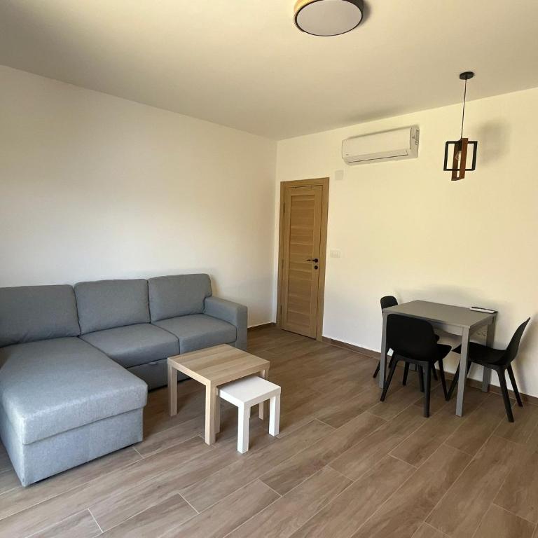 Beachfront Vila Trinity, private beach included - One-Bedroom Apartment with Bay View - 16