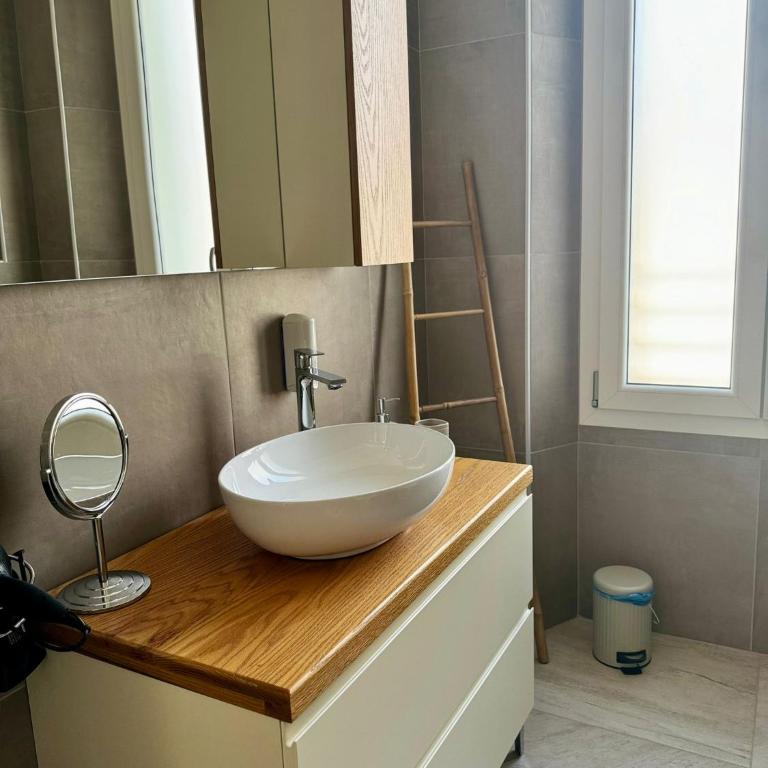 Villa Patrizia affittacamere con parcheggio privato - Family Room - 13