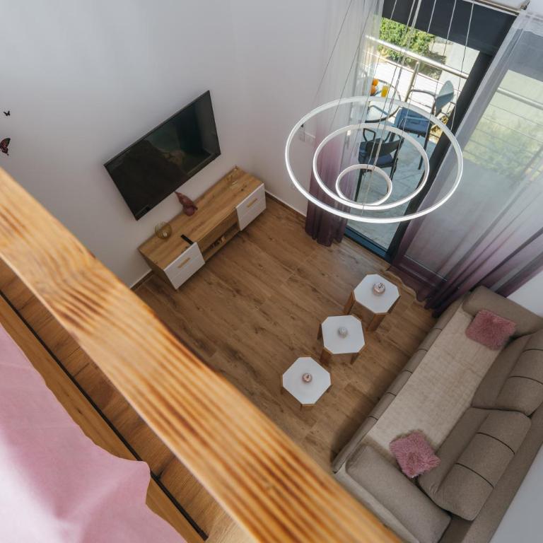 Monte Bay Apartments - Two-Bedroom Apartment with View - 8