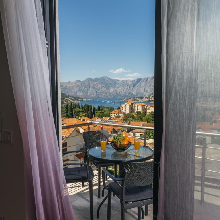 Monte Bay Apartments - Two-Bedroom Apartment with View - 23