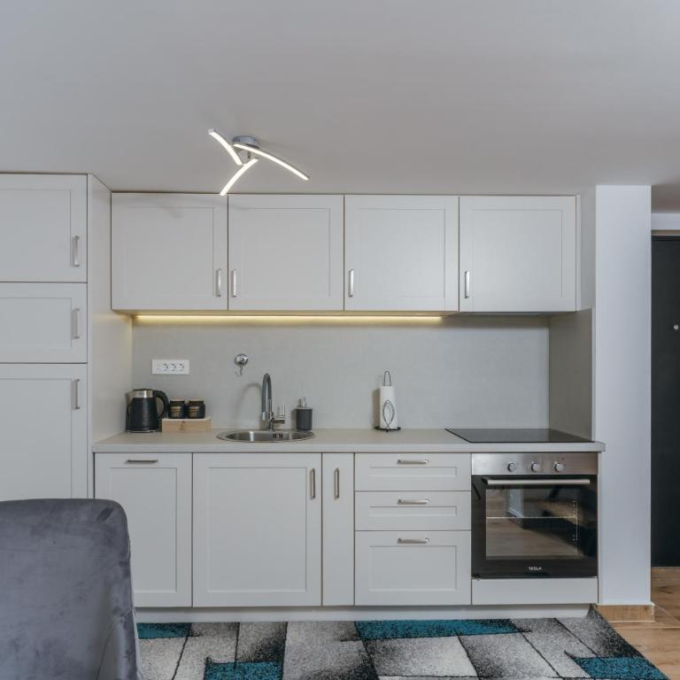 Monte Bay Apartments - Two-Bedroom Apartment with City View - 10