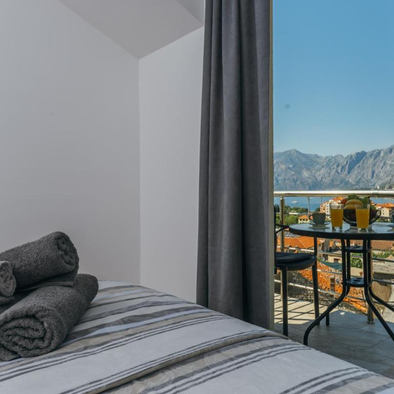 Monte Bay Apartments - Two-Bedroom Apartment with City View - 23
