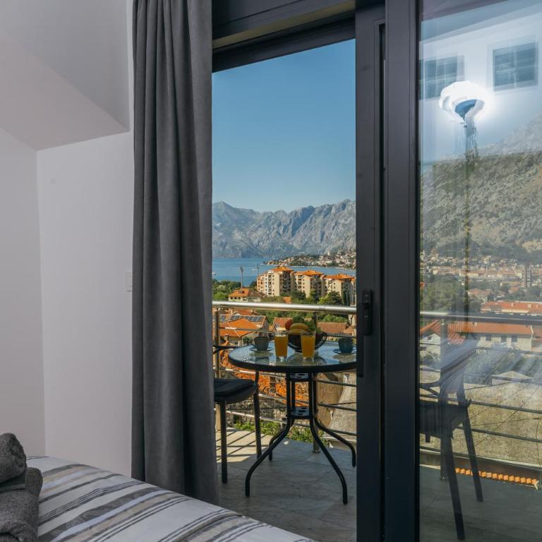 Monte Bay Apartments - Two-Bedroom Apartment with City View - 21