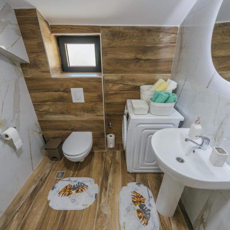 Monte Bay Apartments - Two-Bedroom Apartment with Sea View - 8