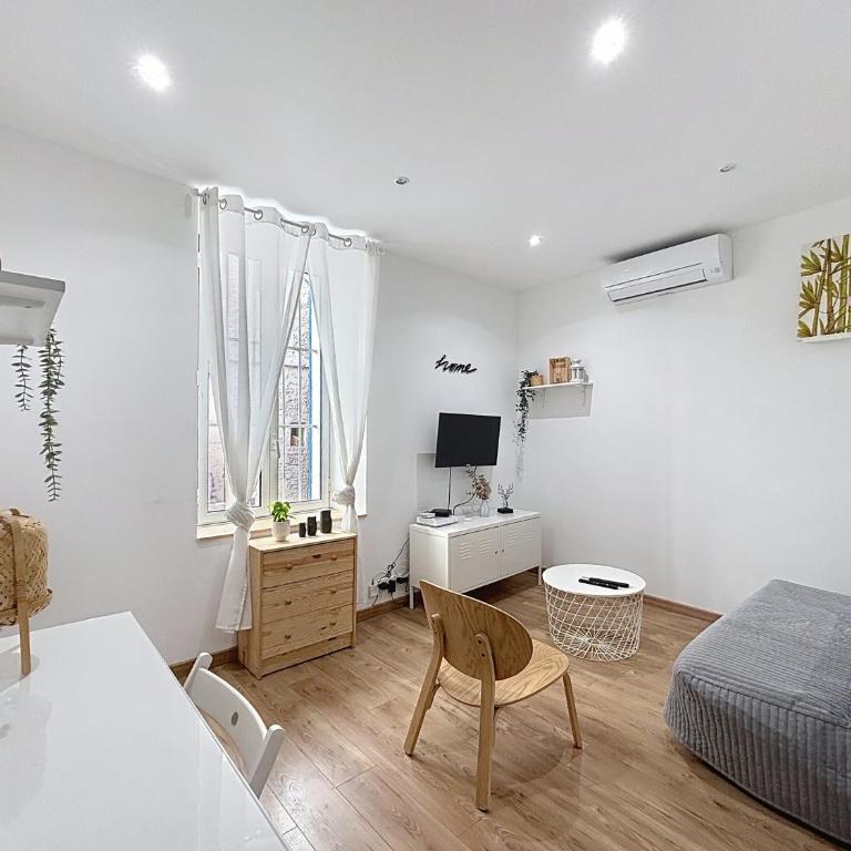 Soleya La Ciotat climatisé 4 pers 2 lits 100m Mer et Port Classé 3 etoiles - Apartment mit 1 Schlafzimmer - 12