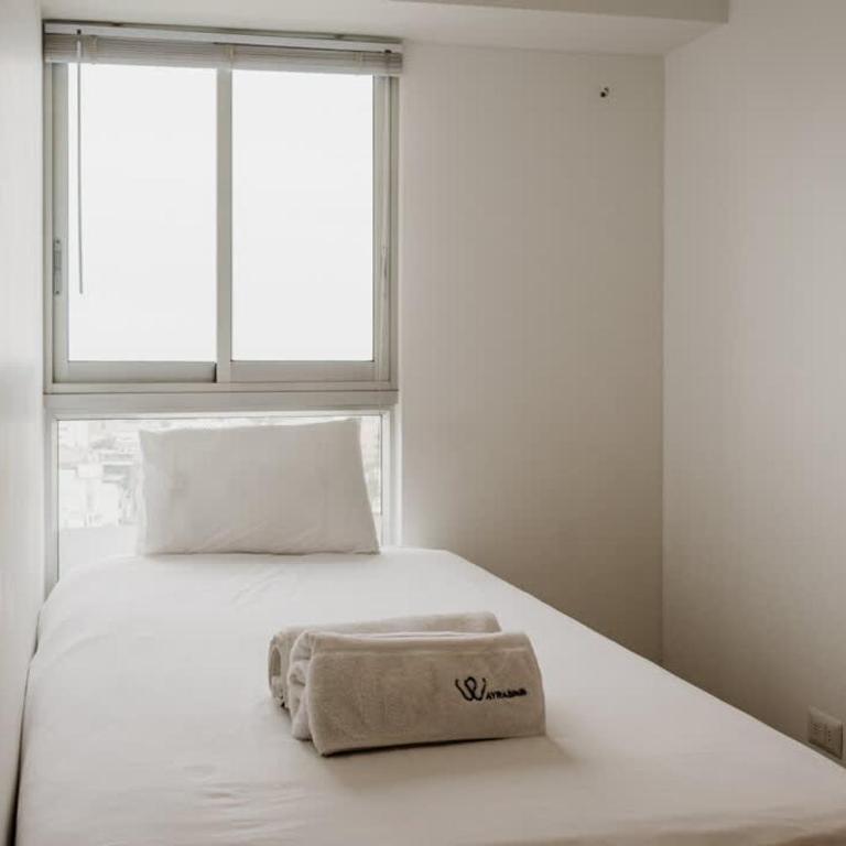 Polished 2BR with Balcony in San Isidro - Apartment - 16