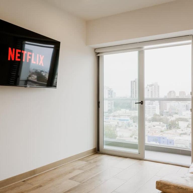 Polished 2BR with Balcony in San Isidro - Apartment - 30