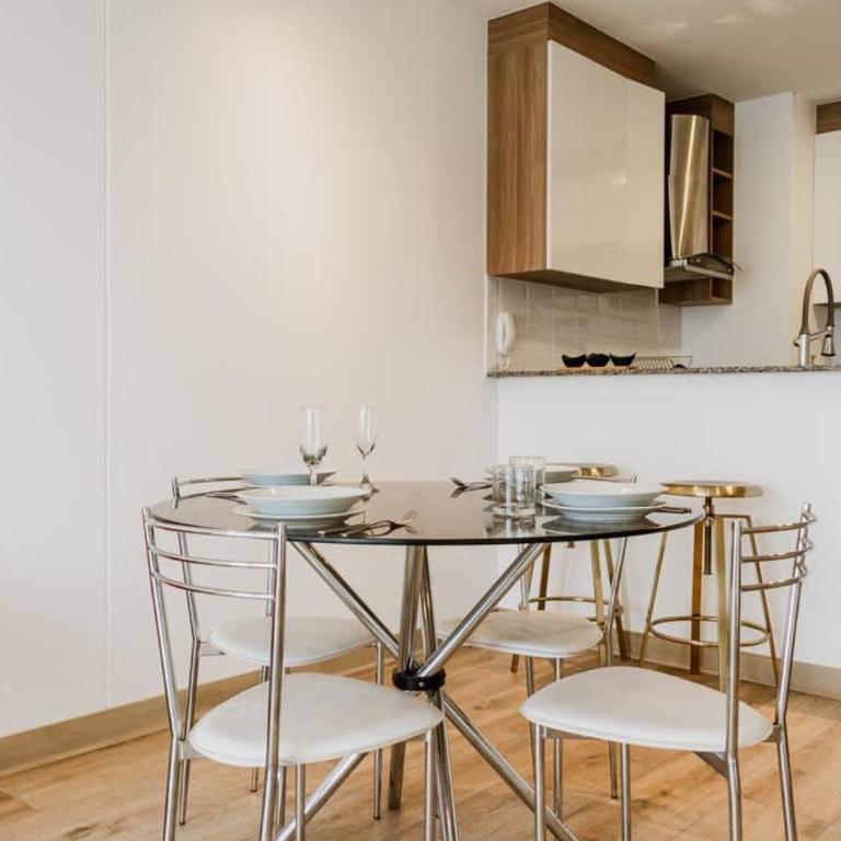 Polished 2BR with Balcony in San Isidro - Apartment - 34