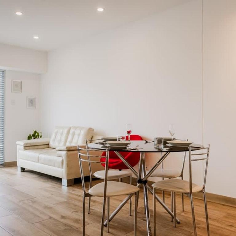 Polished 2BR with Balcony in San Isidro - Apartment - 36