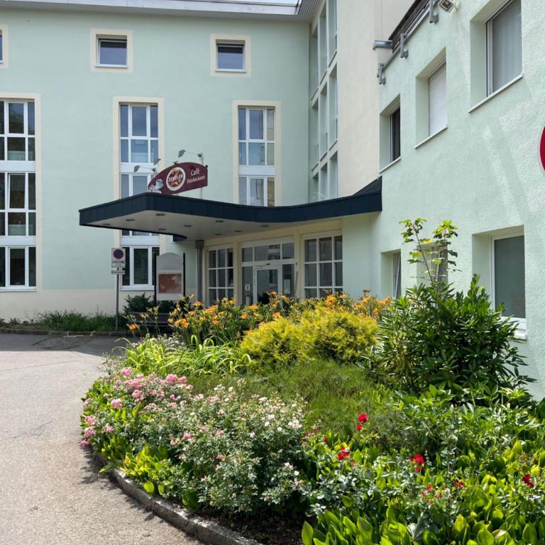 Ferienwohnung Alpenruhe mit traumhaften Bergblick, Pool & Sauna - Apartment mit 1 Schlafzimmer - 5