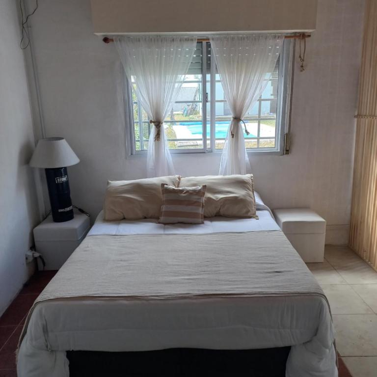 DPTO EL QUINCHO a 4 kilómetros del centro-pileta y parrilla - Apartamento de 1 dormitorio - 19