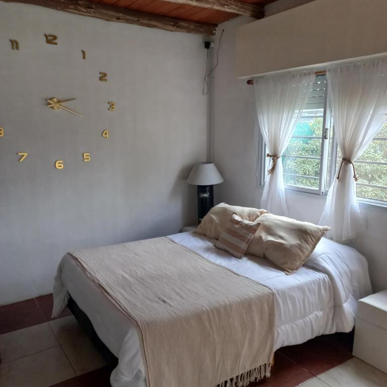 DPTO EL QUINCHO a 4 kilómetros del centro-pileta y parrilla - Apartamento de 1 dormitorio - 22