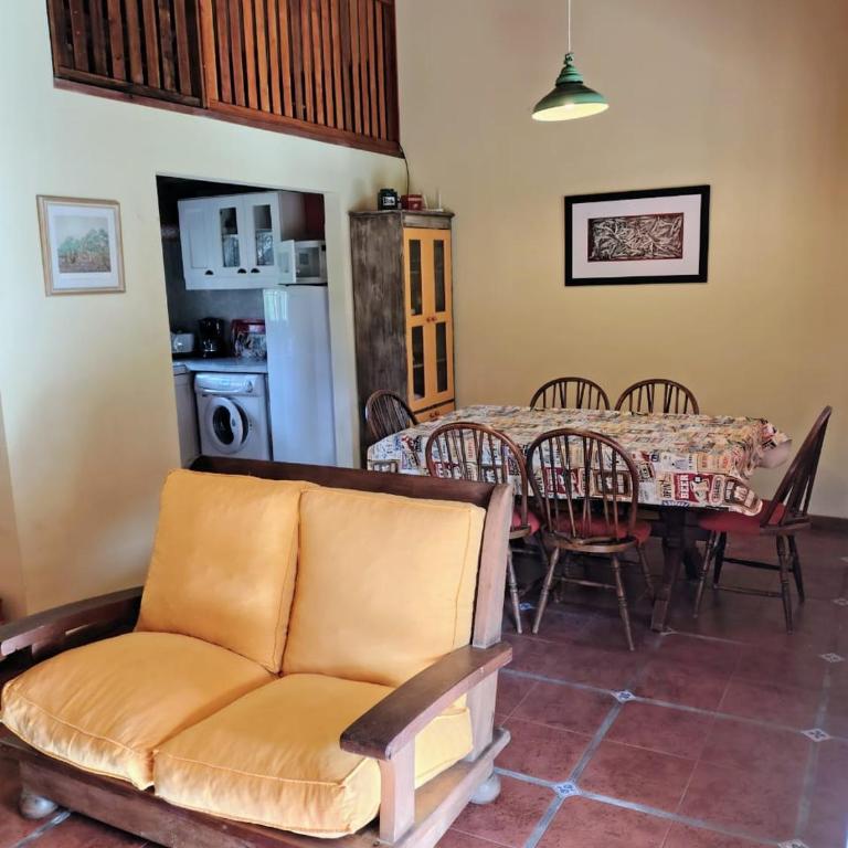 Casa con amplio jardin, Las Lomas Miramar, - Casa de 2 dormitorios - 7