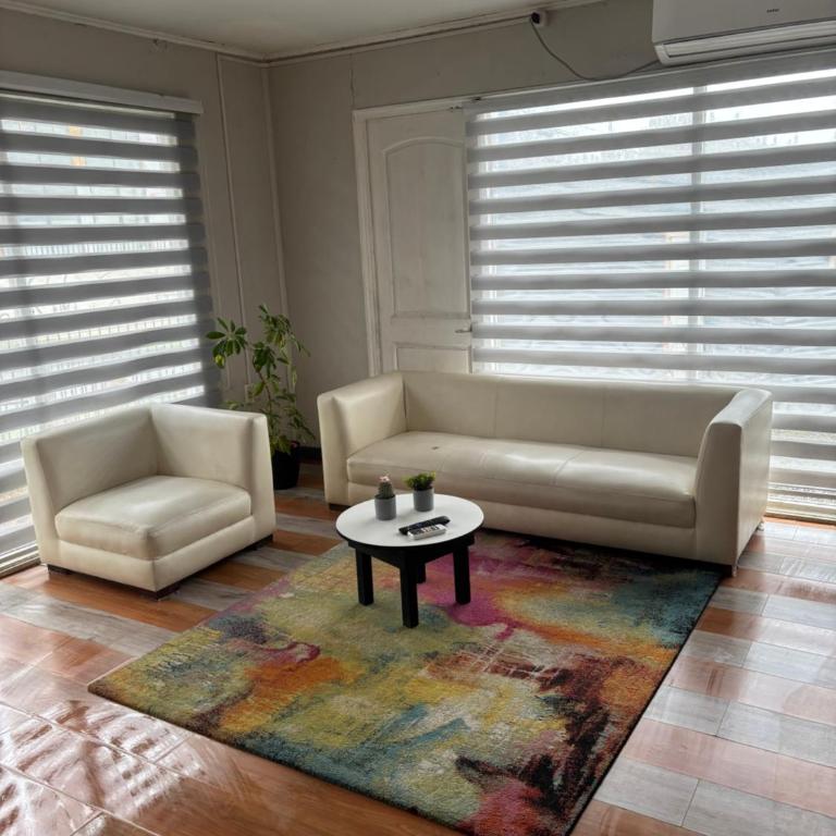 Rent House 1745 - Three-Bedroom House - 4