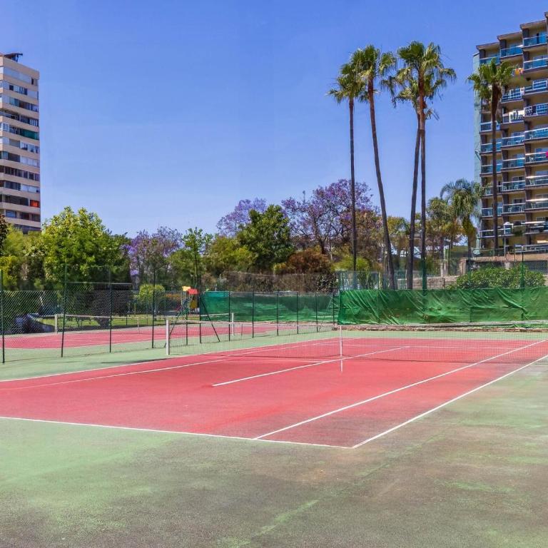 Sunny Apartment near Playamar Beach - Apartment mit 2 Schlafzimmern - 36