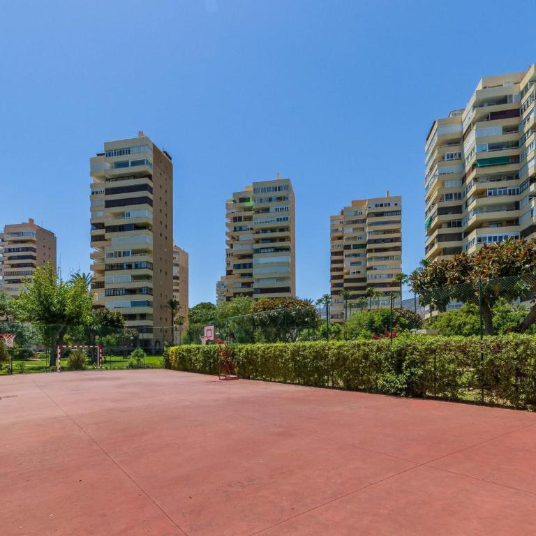 Sunny Apartment near Playamar Beach - Apartment mit 2 Schlafzimmern - 37