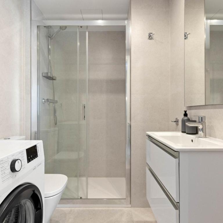 Sunny Apartment near Playamar Beach - Apartment mit 2 Schlafzimmern - 27