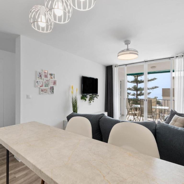 Apartment with Terrace near the Sea - Appartamento con 2 Camere da Letto - 3