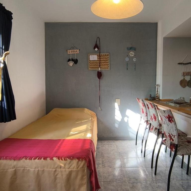Habitación privada en corazón del bombal - Habitación Familiar con baño privado - 16