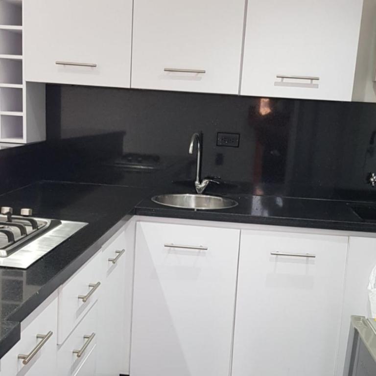 Apartaestudio la Frontera Poblado - Apartamento de 1 dormitorio - 3