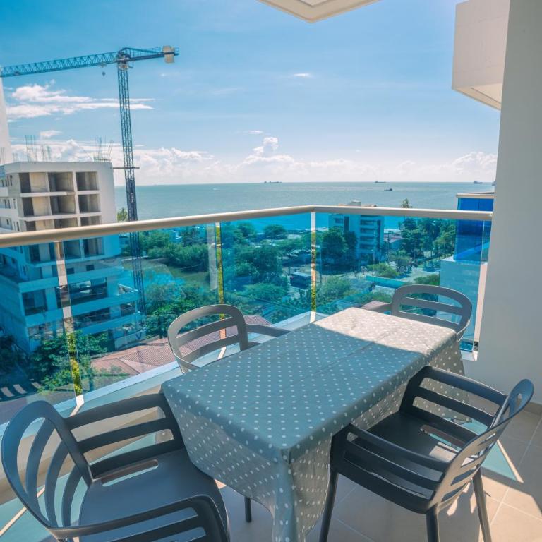 No disponible - Two-Bedroom Apartment - 21