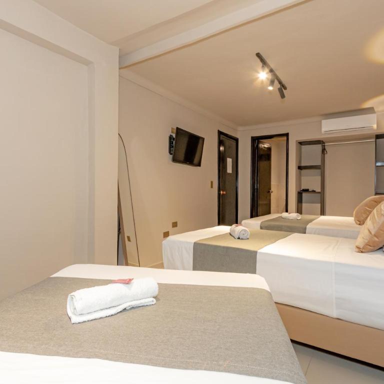 Hotel Garden Laureles - Standard Family Room - 2