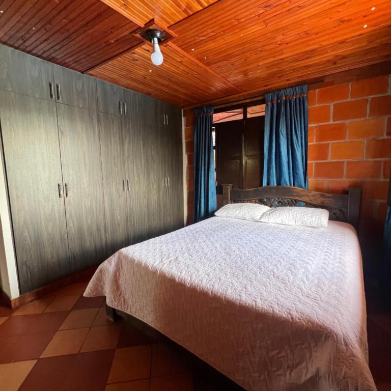 Casa campestre El Retorno - Casa de 6 dormitorios - 4